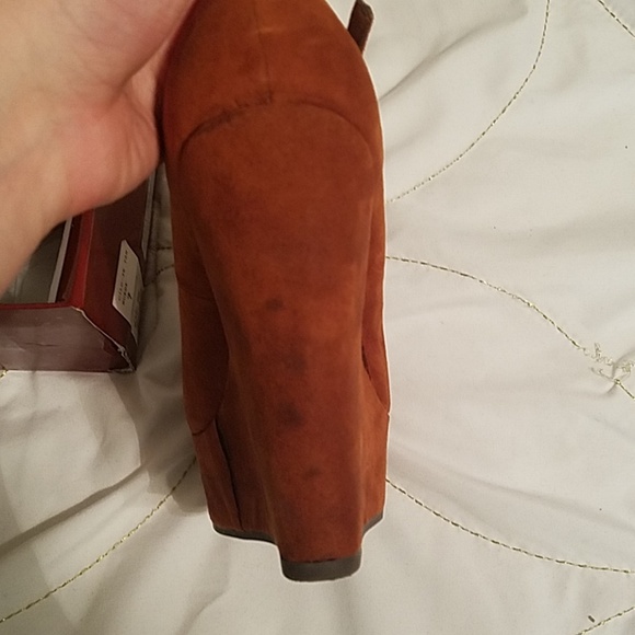 DONATED - Picture 5 of 8